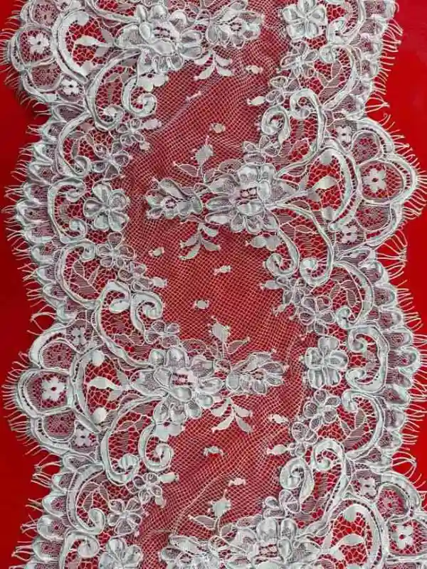 3 Yards Corded Eyelash Chantilly Lace Trim RB001