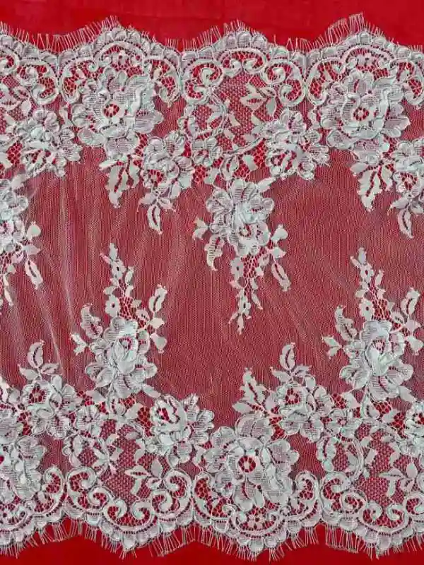 3 Yards Chantilly Lace Trim RB002