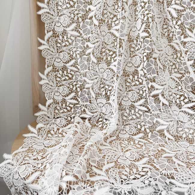 1 Yard 3D Floral Beaded Embroidered Bridal Lace Fabric SX032