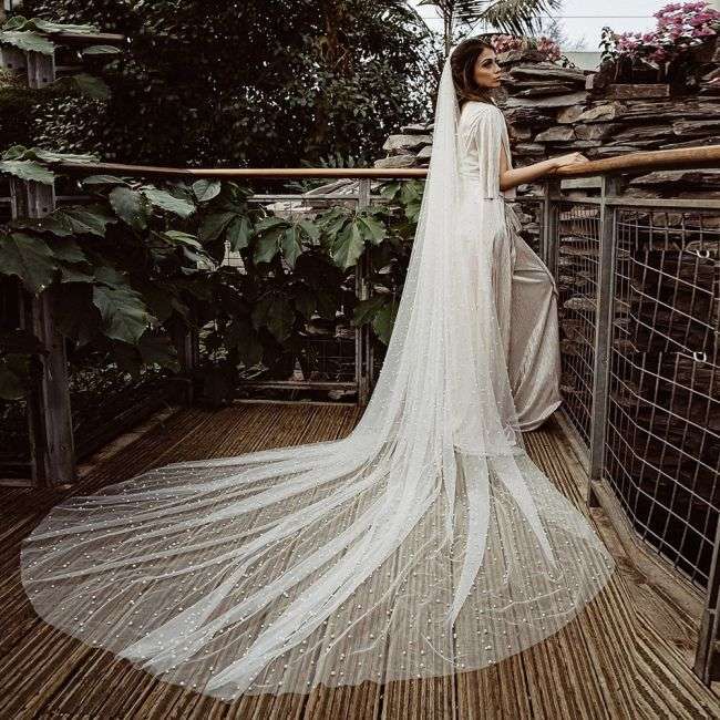 Beading Bridal Veil WV131