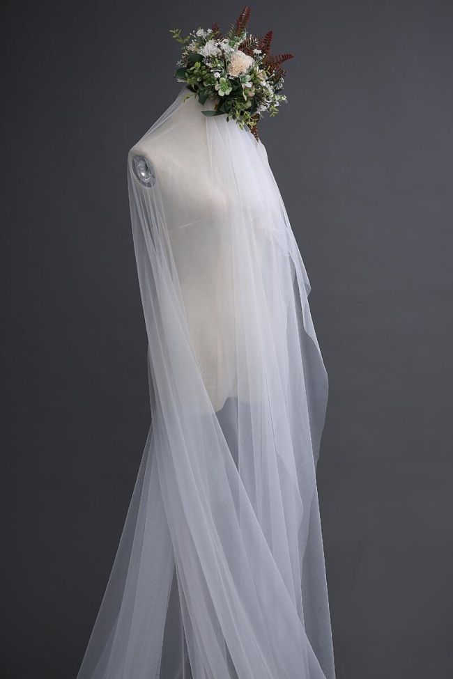 Simple Bridal Veil WV141