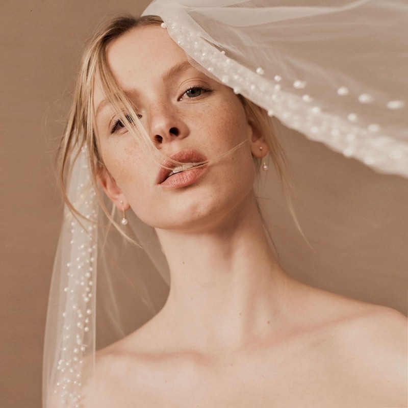 Pearls Bridal Veil WV477