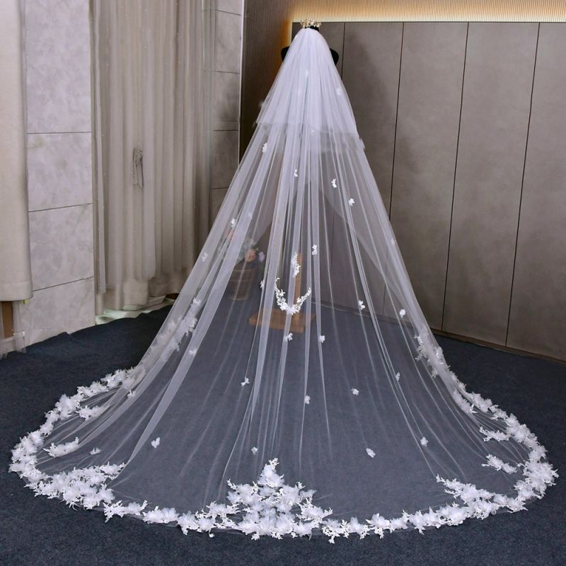 Sparkling Rhinestones Beaded Pearls 3D Floral Bridal Veil WV396