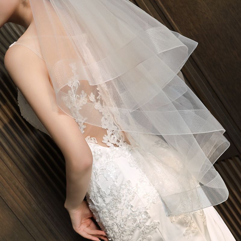 Horsehair trim Bridal Veil WV486