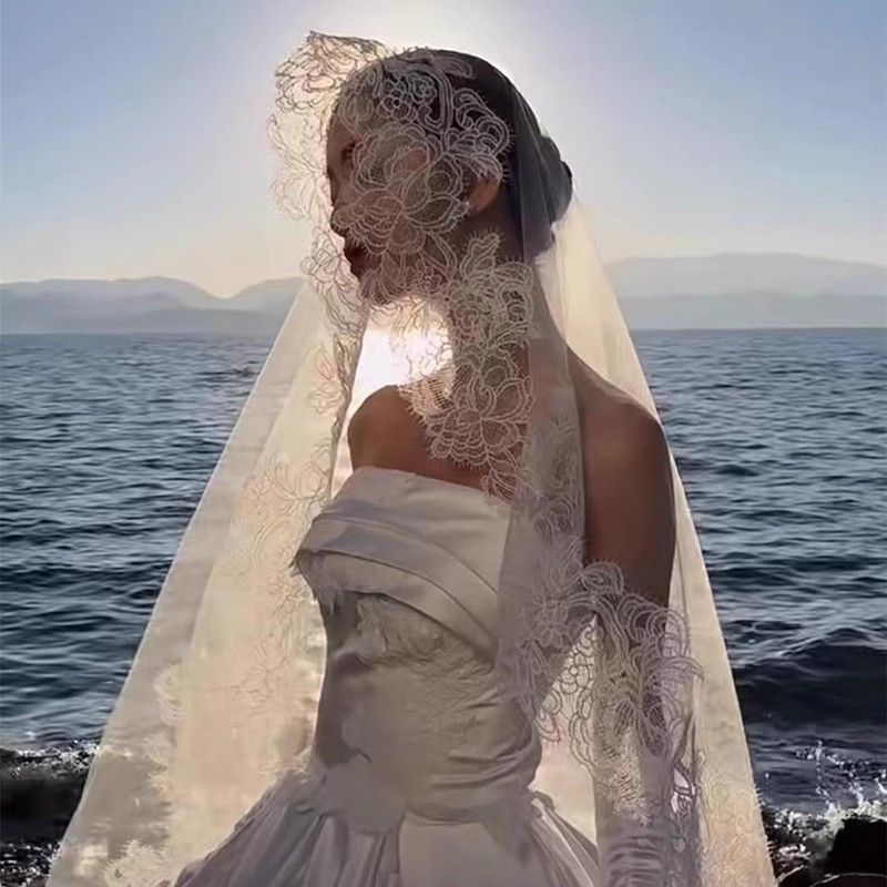 Lace Trim Mantilla Bridal Veil WV527