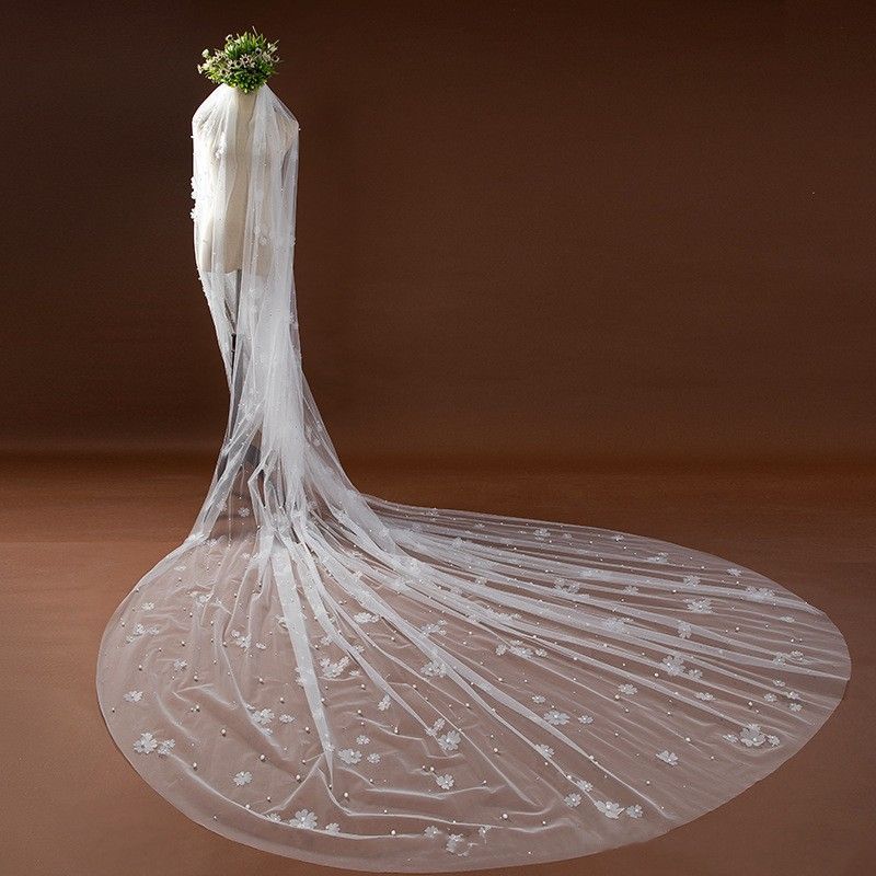 3D Floral Pearl Bridal Veil WV587