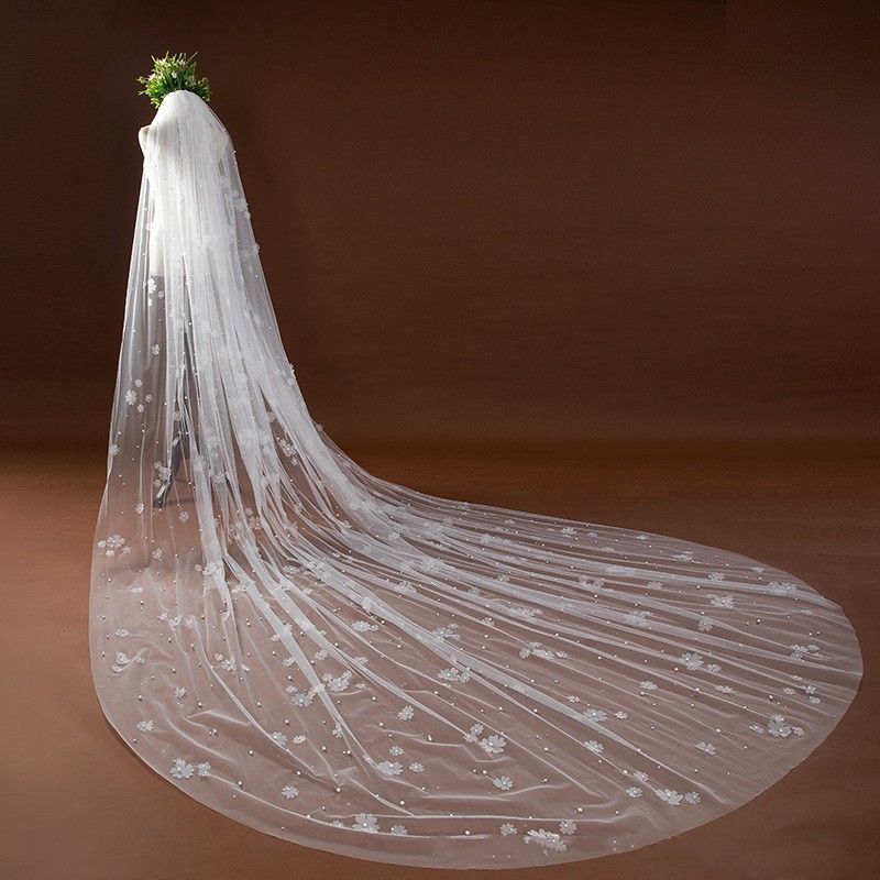 3D Floral Pearl Bridal Veil WV587