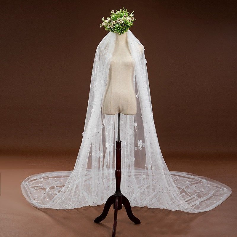 3D Floral Pearl Bridal Veil WV587