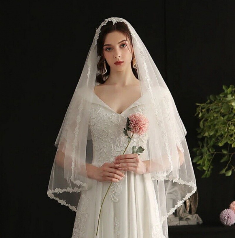 Lace Trim Mantilla Bridal Veil WV582