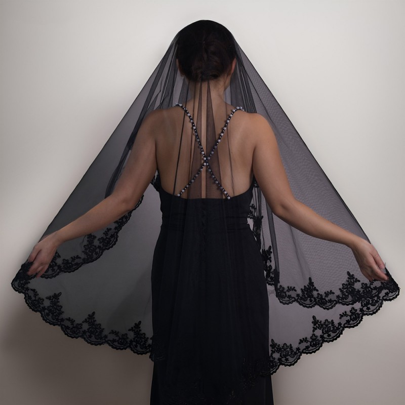 Black Lace Trim Bridal Veil WV609