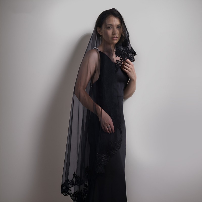 Black Lace Trim Bridal Veil WV609