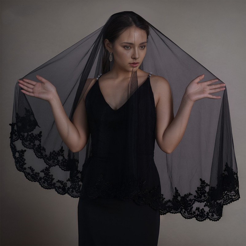 Black Lace Trim Bridal Veil WV609