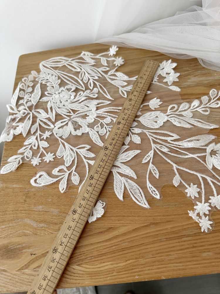 1 Yard Piece Pair White Corded Sequined Beaded Embroidered Guipure Bridal Lace Trim Applique Material Fabric SX179