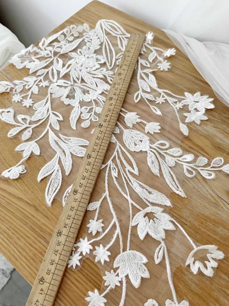 1 Yard Piece Pair White Corded Sequined Beaded Embroidered Guipure Bridal Lace Trim Applique Material Fabric SX179