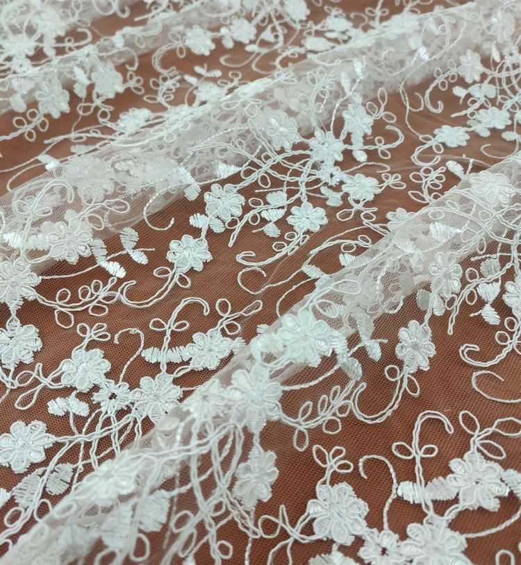 1 Yard White Corded Embroidered Bridal Lace Material Fabric JS054