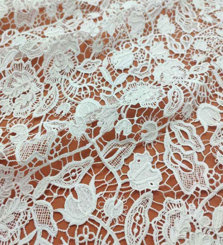 1 Yard White Guipure Bridal Lace Material Fabric JS064