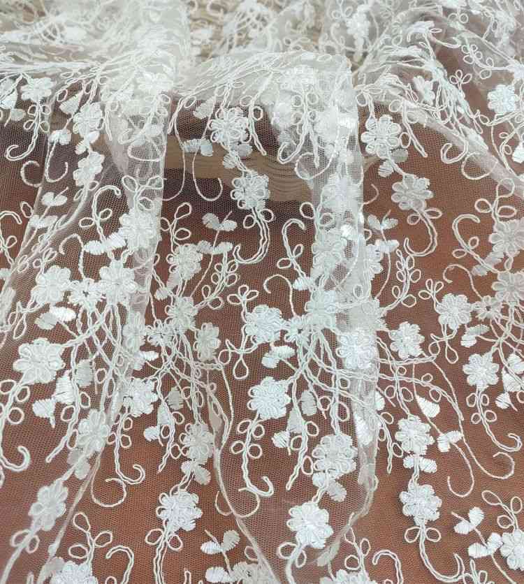 1 Yard White Corded Embroidered Bridal Lace Material Fabric JS054