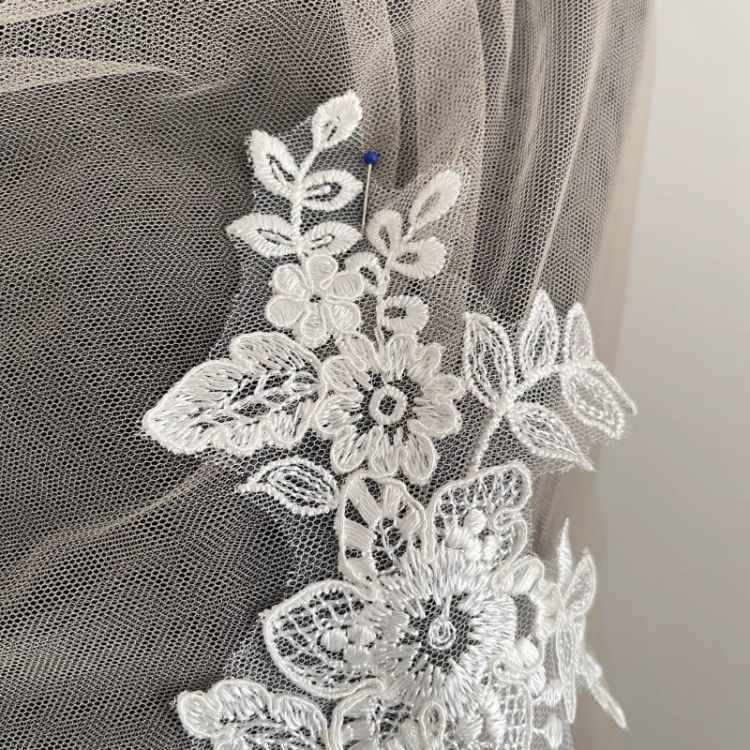 1 Yard White Sequined Beaded Corded Guipure Chantilly Embroidered 3D Floral Bridal Lace Trim Applique Material Fabric JB004