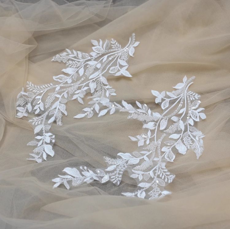 1 Yard White Sequined Beaded Corded Guipure Chantilly Embroidered 3D Floral Bridal Lace Trim Applique Material Fabric JB010