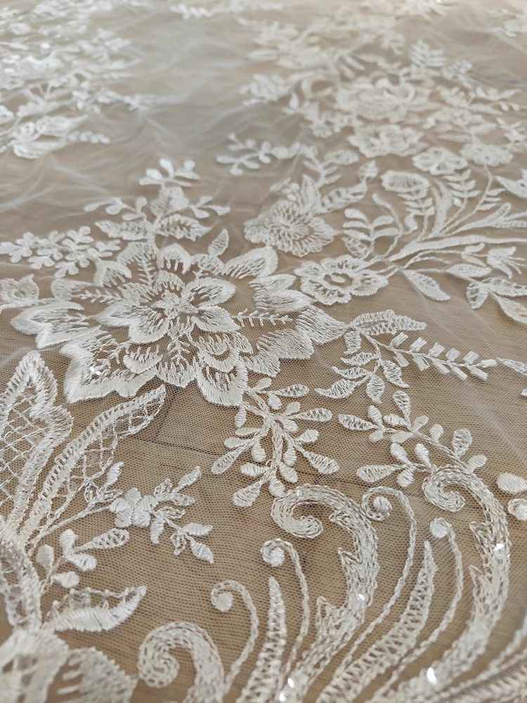 1 Yard White Sequined Beaded Corded Guipure Chantilly Embroidered 3D Floral Bridal Lace Trim Applique Material Fabric JB005