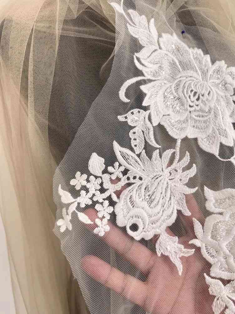 1 Yard Pair White Sequined Beaded Corded Guipure Chantilly Embroidered 3D Floral Bridal Lace Trim Applique Material Fabric JB020