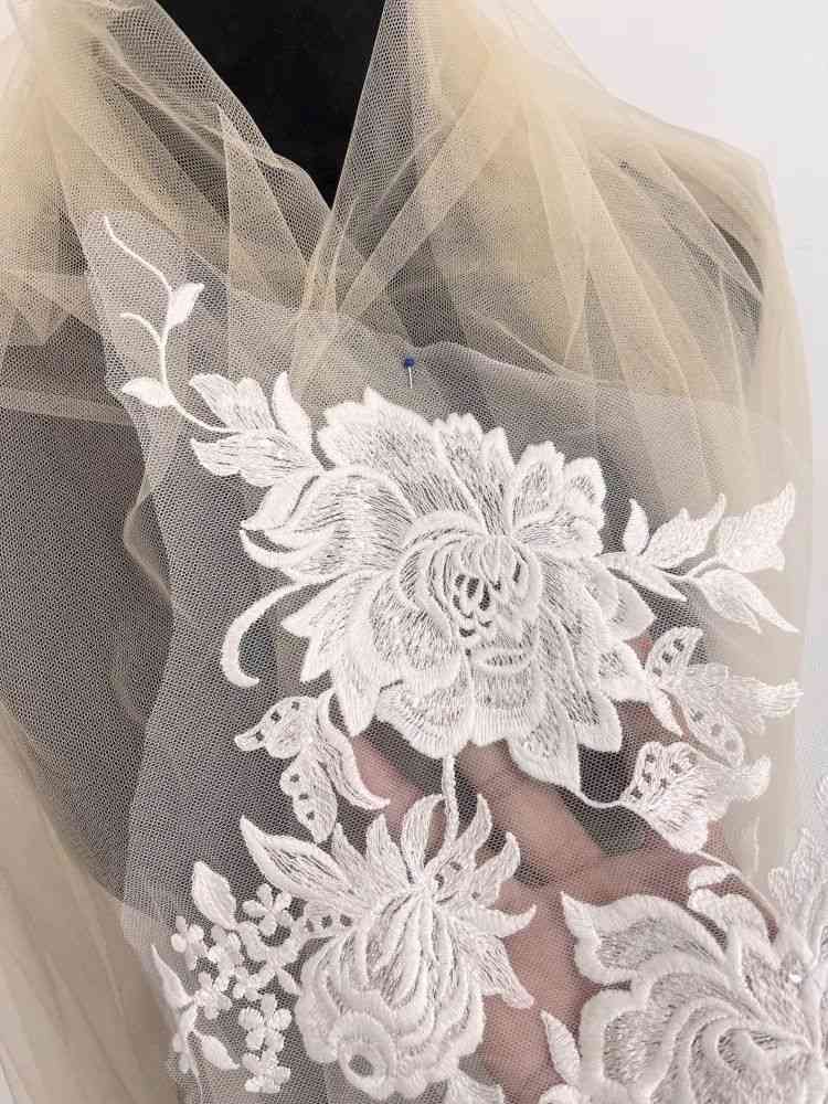 1 Yard Pair White Sequined Beaded Corded Guipure Chantilly Embroidered 3D Floral Bridal Lace Trim Applique Material Fabric JB020