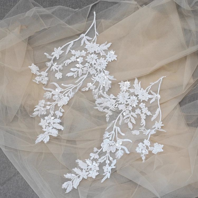 1 Yard White Sequined Beaded Corded Guipure Chantilly Embroidered 3D Floral Bridal Lace Trim Applique Material Fabric JB010