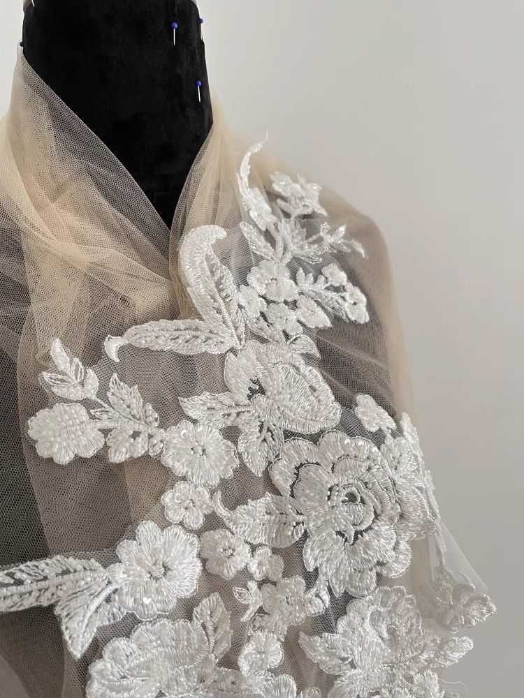 1 Yard Pair White Sequined Beaded Corded Guipure Chantilly Embroidered 3D Floral Bridal Lace Trim Applique Material Fabric JB061