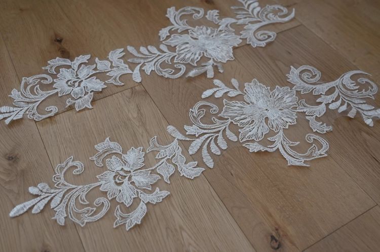 1 Yard Pair White Sequined Beaded Corded Guipure Chantilly Embroidered 3D Floral Bridal Lace Trim Applique Material Fabric JB044