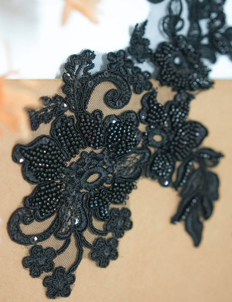 1 Pair White Sequined Beaded Corded Embroidered Bridal Lace Applique Material XB103