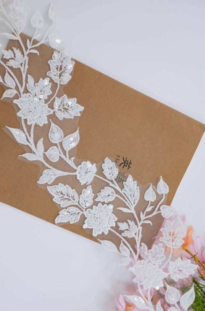 1 Pair White Sequined Beaded Embroidered Bridal Lace Applique Material XB104