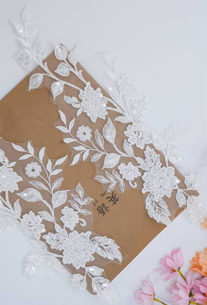 5 Pairs White Sequined Beaded Embroidered Bridal Lace Applique Material XB104B
