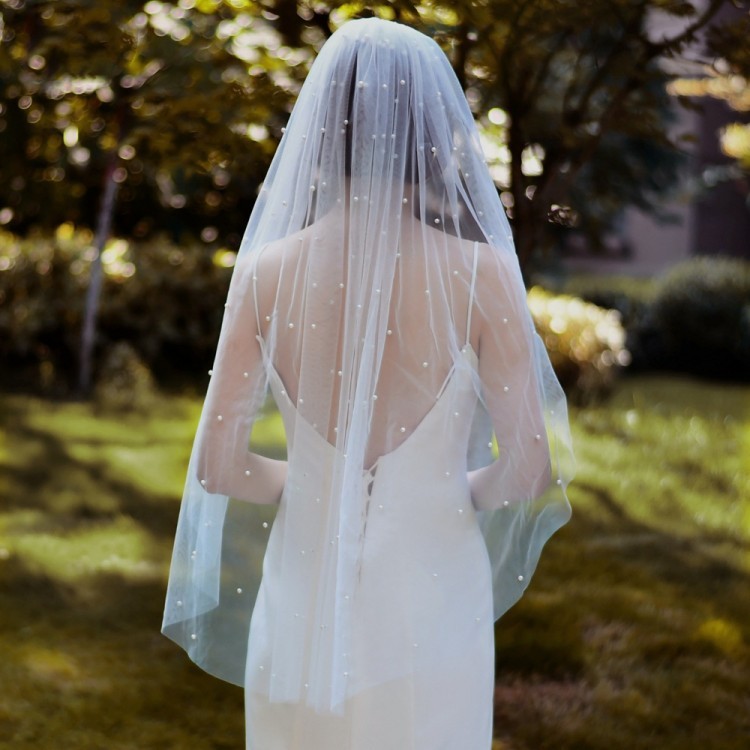 Pearls Beaded Bridal Veil WV633