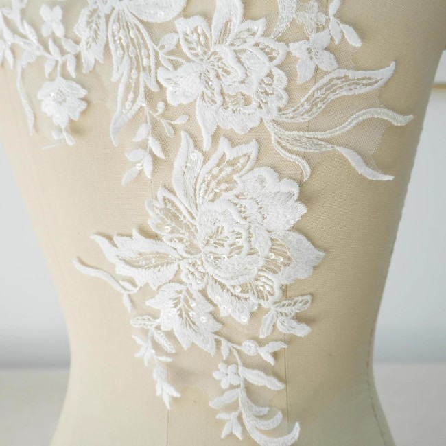 2 Pieces 1 Yard White Sequined Beaded Embroidered Bridal Lace Applique Material JZQ012