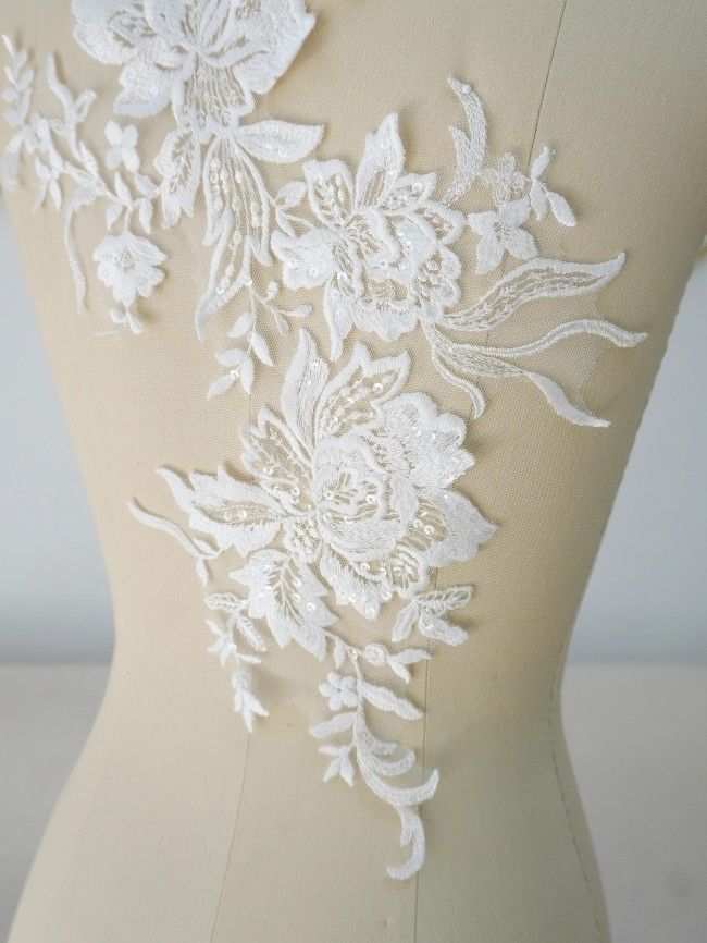 2 Pieces 1 Yard White Sequined Beaded Embroidered Bridal Lace Applique Material JZQ012