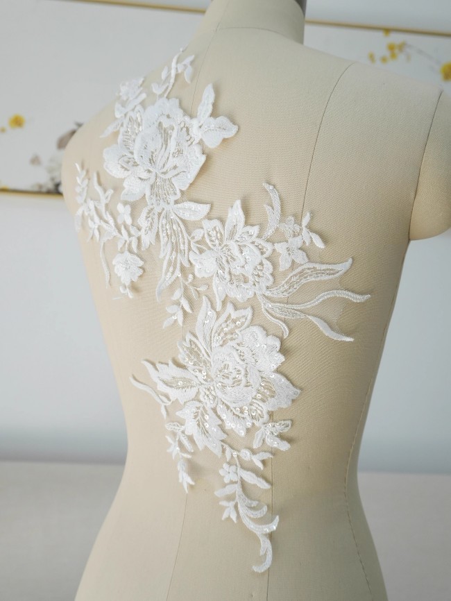 2 Pieces 1 Yard White Sequined Beaded Embroidered Bridal Lace Applique Material JZQ012