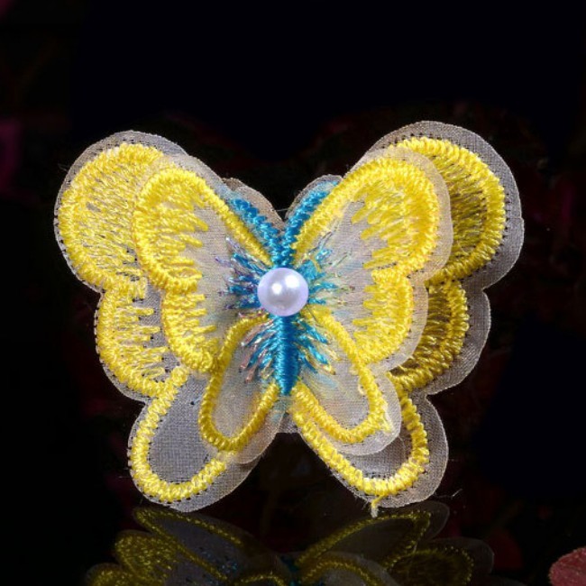 100 Pieces Pearl Beaded Embroidered 3D Butterfly Lace Applique Material For Dresses SK001
