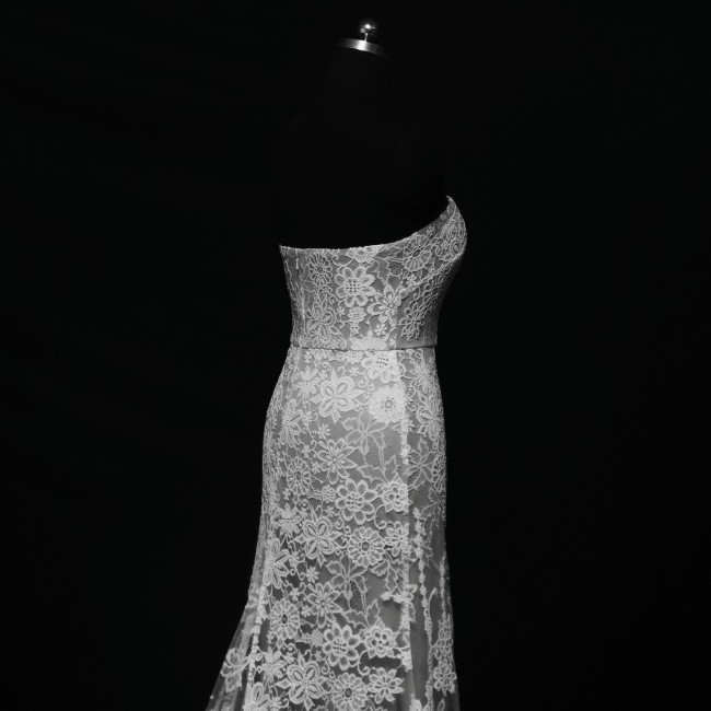 Strapless Sleeveless Short Train Slim Lace Bridal Dress