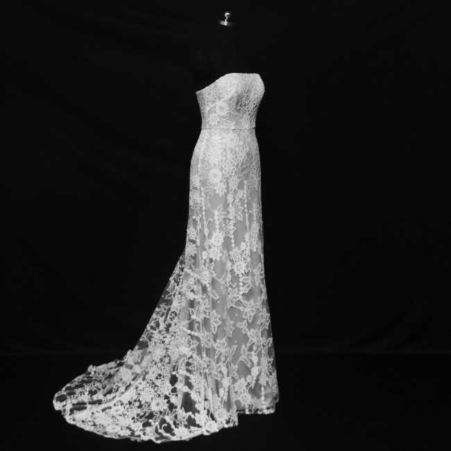 Strapless Sleeveless Short Train Slim Lace Bridal Dress