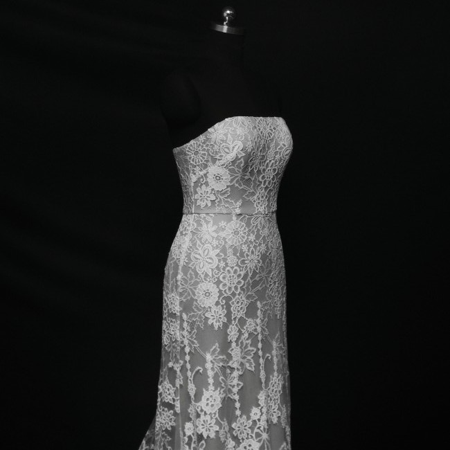 Strapless Sleeveless Short Train Slim Lace Bridal Dress