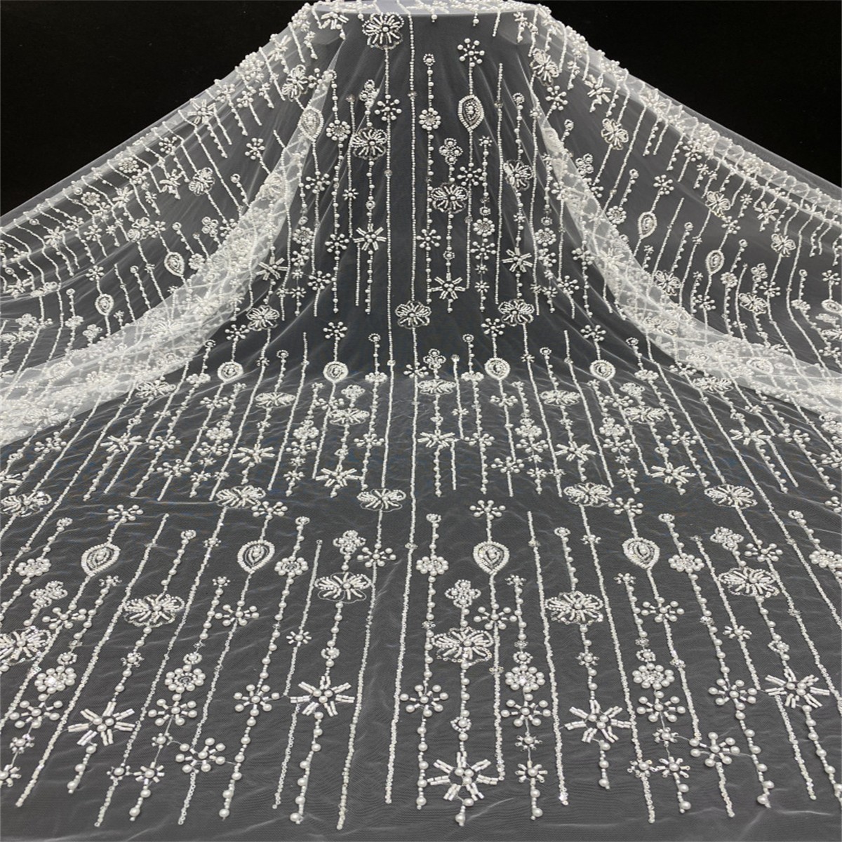 1 Yard Luxury White Crystal Pearl Beaded Bridal Lace Fabric for Wedding Gowns TDD455