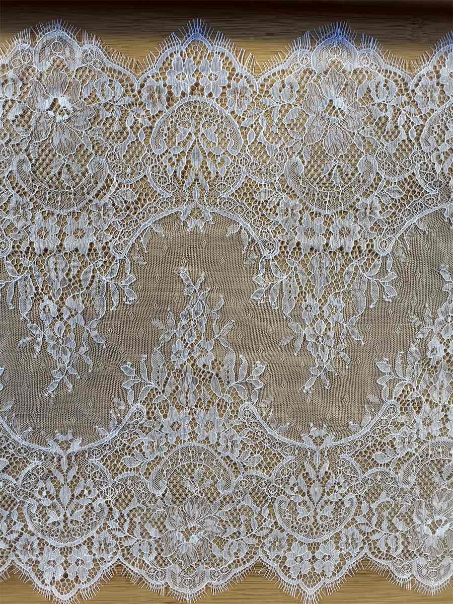 Bridal Lace Trim - Chantilly Wedding Lace Trim | GTIN ZD010
