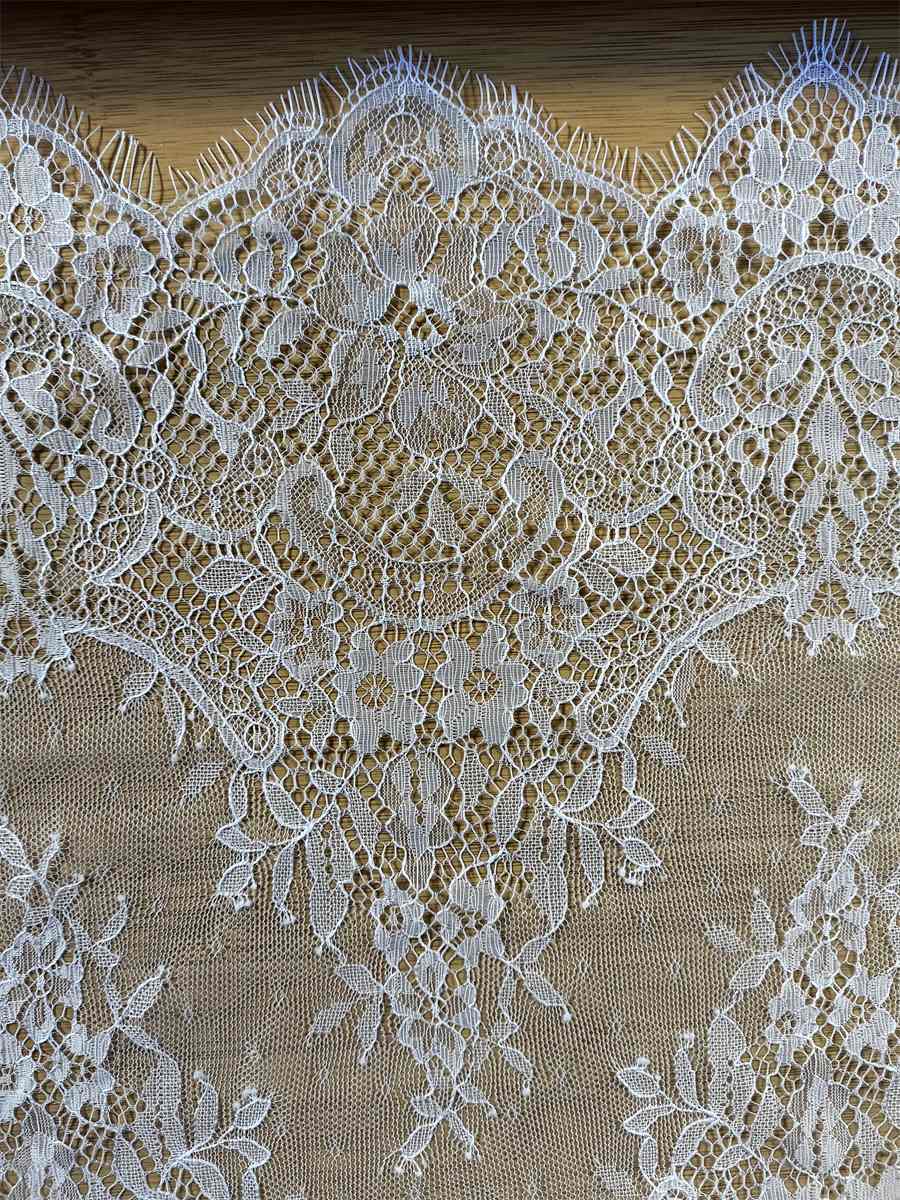 Bridal Lace Trim - Chantilly Wedding Lace Trim | GTIN ZD010