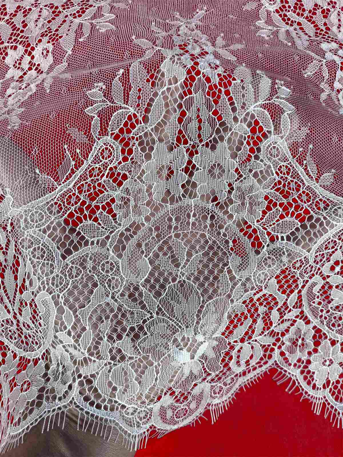 Bridal Lace Trim - Chantilly Wedding Lace Trim | GTIN ZD010