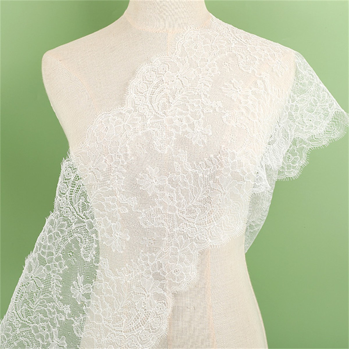 Bridal Lace Trim - Corded Chantilly Wedding Lace Trim | GTIN YK005