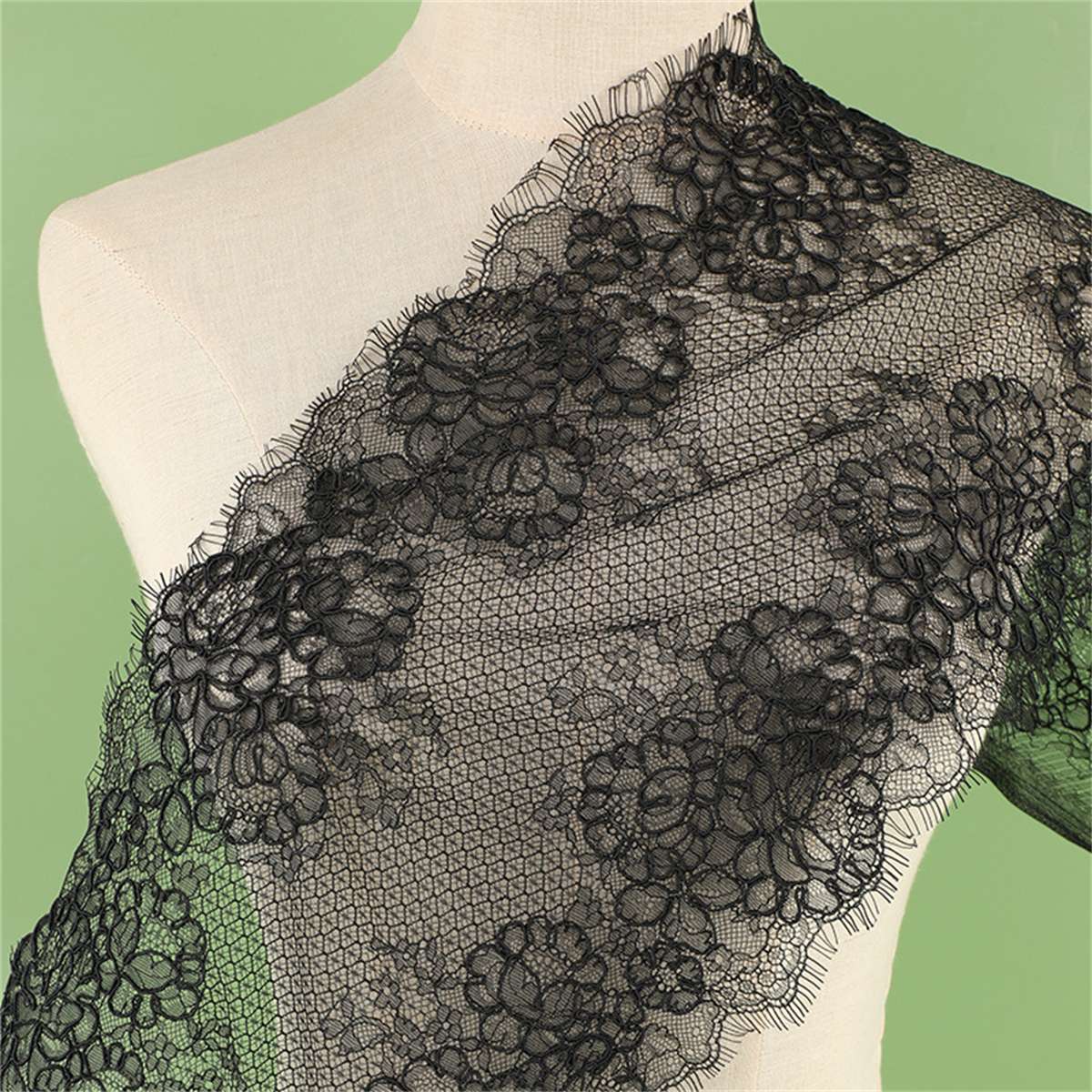 Corded Chantilly Lace Trim | GTIN YK031