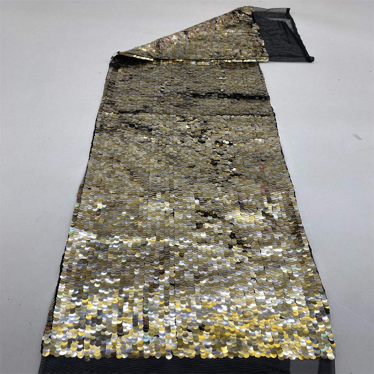 Colorful Sequin Fabric | GTIN TDD395