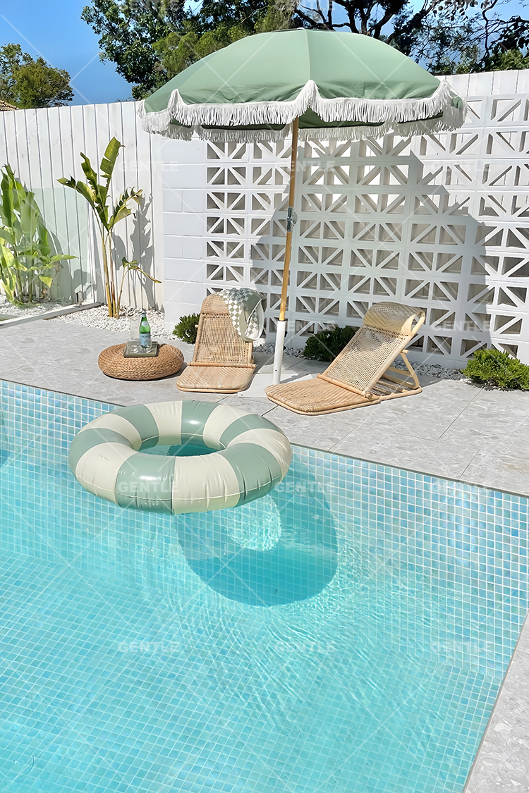 Wholesale Blue Recycled Glass Mosaic With Iridescent Effect For Swimming Pool