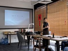 Adult Brush Calligraphy               成人毛笔书法 (瑜伽和书法)