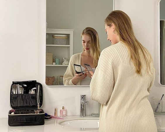 Joligrace 化粧品バッグ 化粧品バッグ 大容量 化粧品バッグ 化粧品バッグ 化粧品バッグ 持ち運びに便利なプロ仕様 旅行用 (ブラック-S)